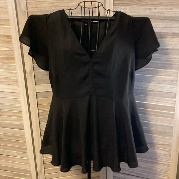 🆕❤️Torrid- Babydoll Georgette Flutter Sleeve Blouse - Picture 4 of 10